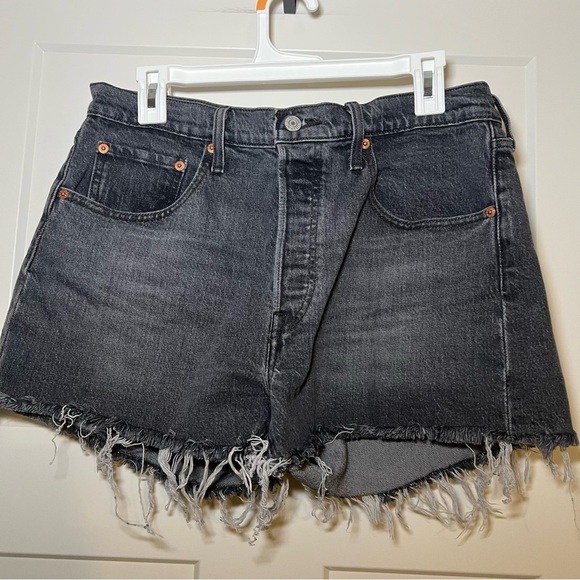 Levis 501 Denim Shorts Women Size 31 Button Fly High Rise Black Fray Hem - Picture 1 of 8